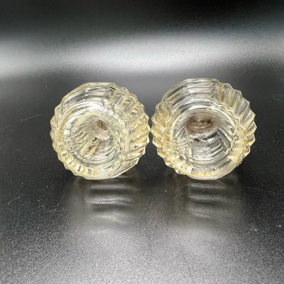 Vintage Anchor Hocking Clear Glass Salt and Pepper Shakers Chrome Tops - Picture 8 of 10